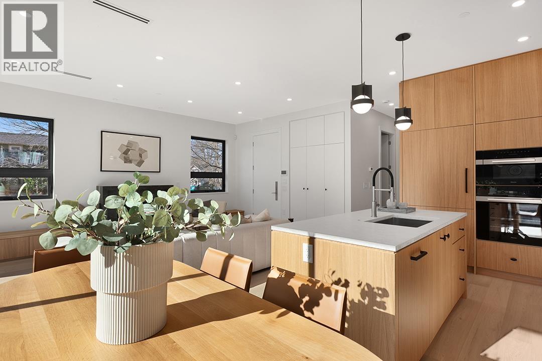 3742 YUKON STREET, Vancouver