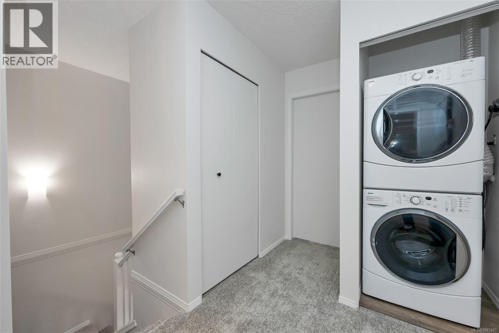 4 930 North Park St, Victoria