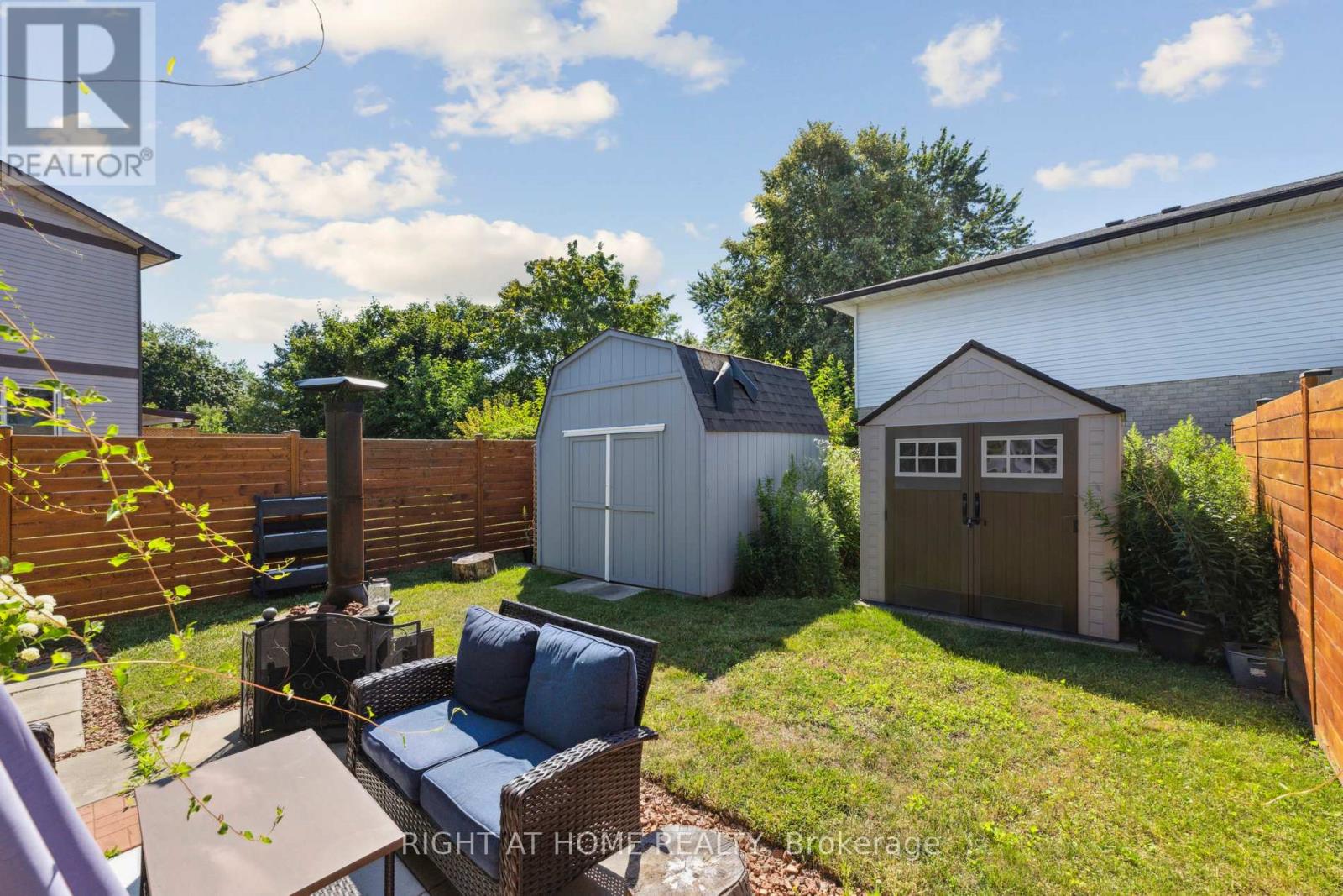 403 CHANDOS COURT - 29
