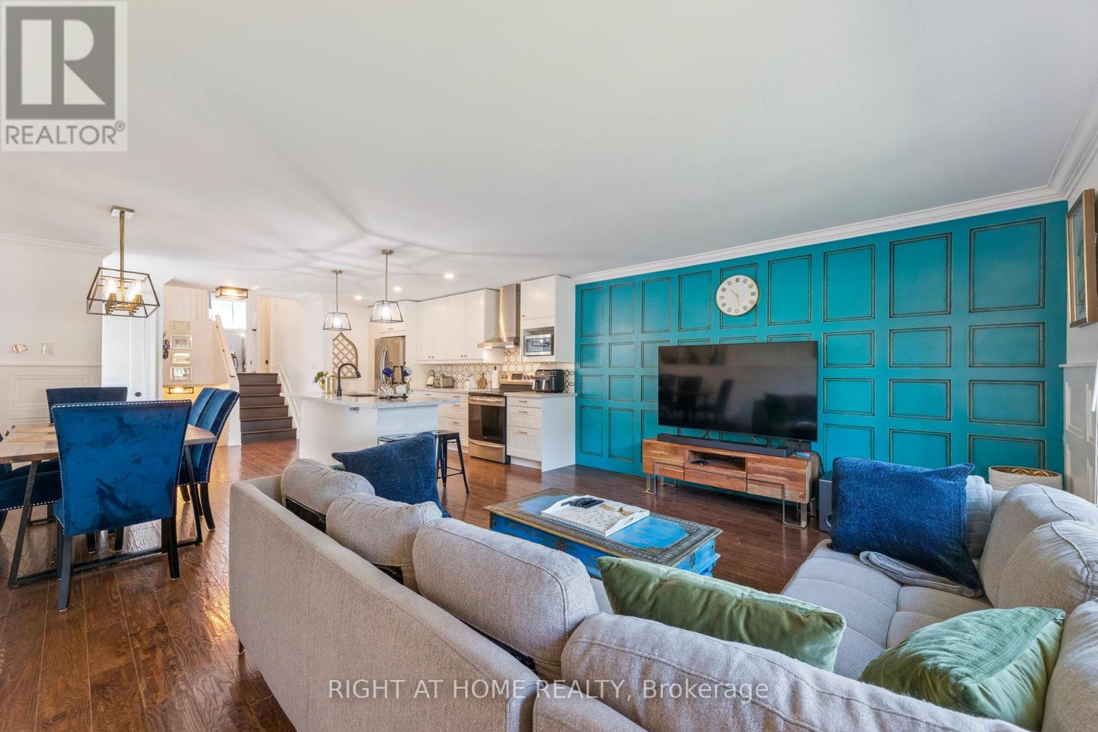 403 CHANDOS COURT - 9