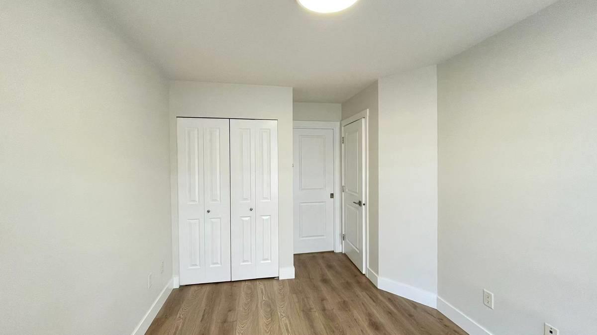 19478 65 AVE, Surrey