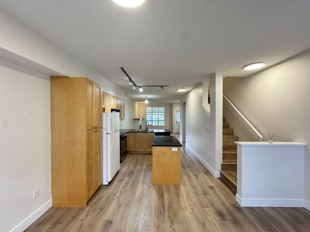 19478 65 AVE, Surrey