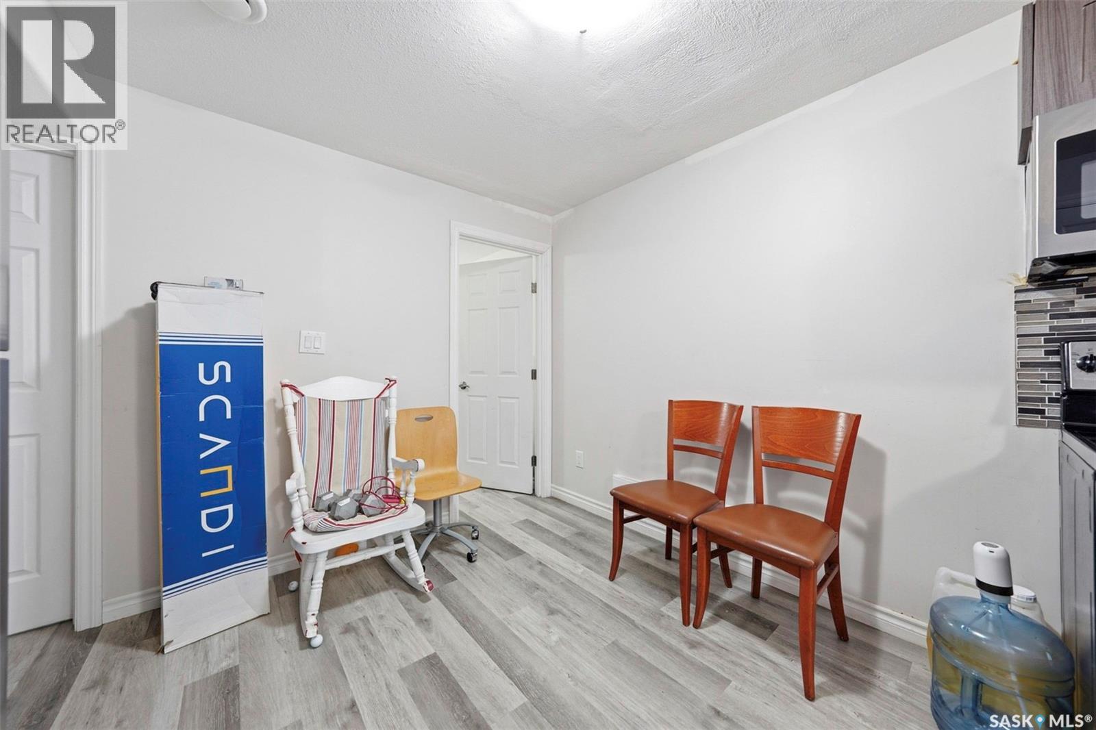 911 Hunter ROAD - 27