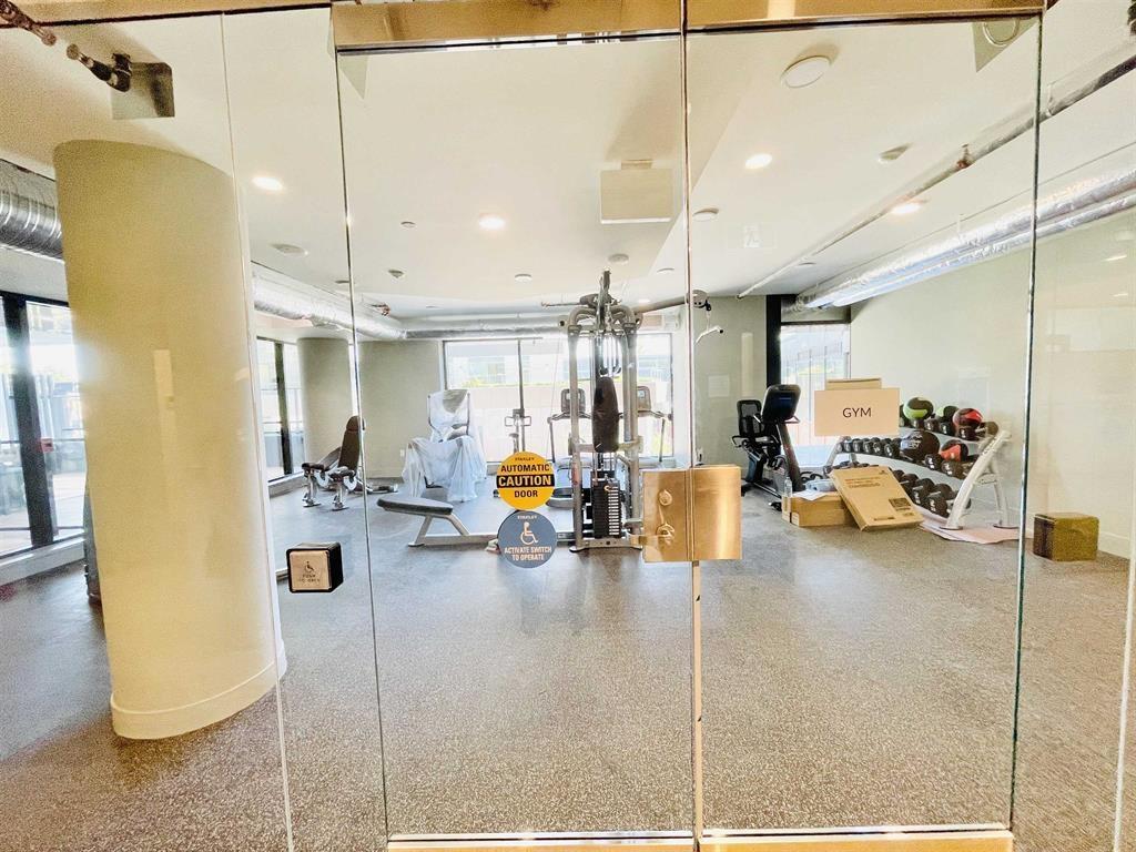 303 1588 JOHNSTON ROAD, White Rock