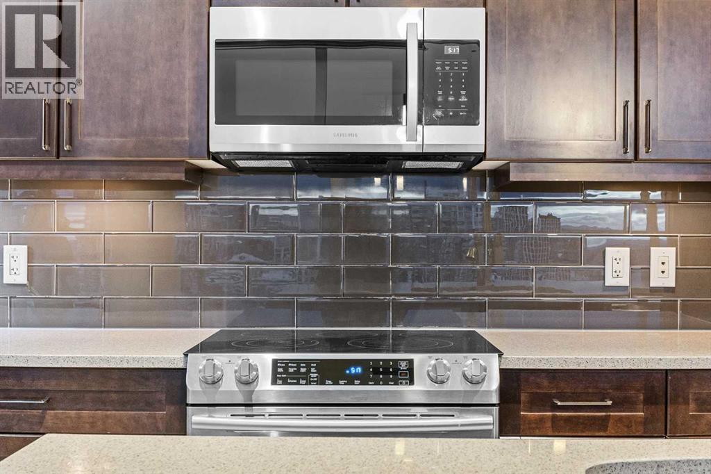 
          211 13 Avenue Southeast
            <br/>
            <span>Calgary</span>
            , 
            <span>AB</span>
             <span>T2G1E1</span>
         - Photo 16