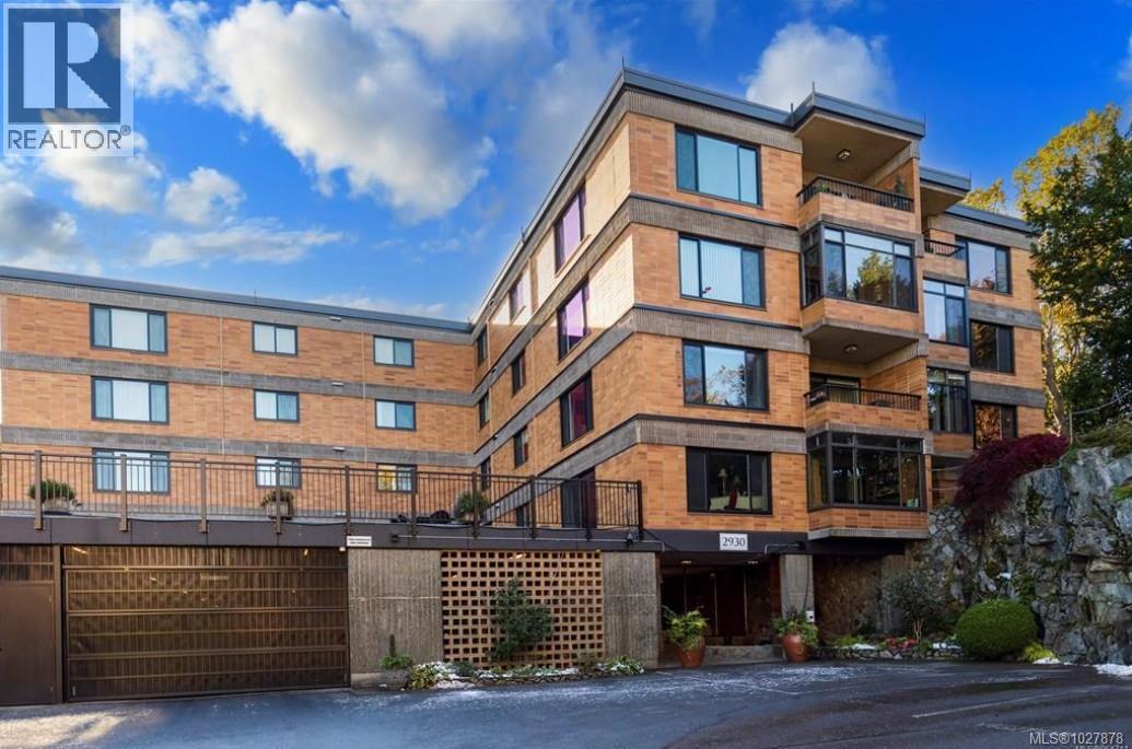 301 2930 Cook Street, Victoria