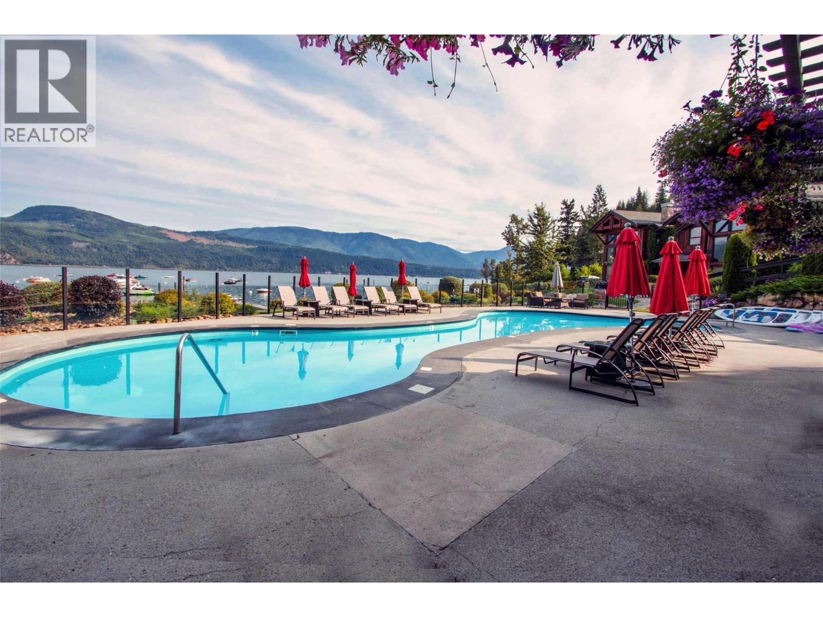 2479 Eagle Bay Road Unit# 14, Blind Bay