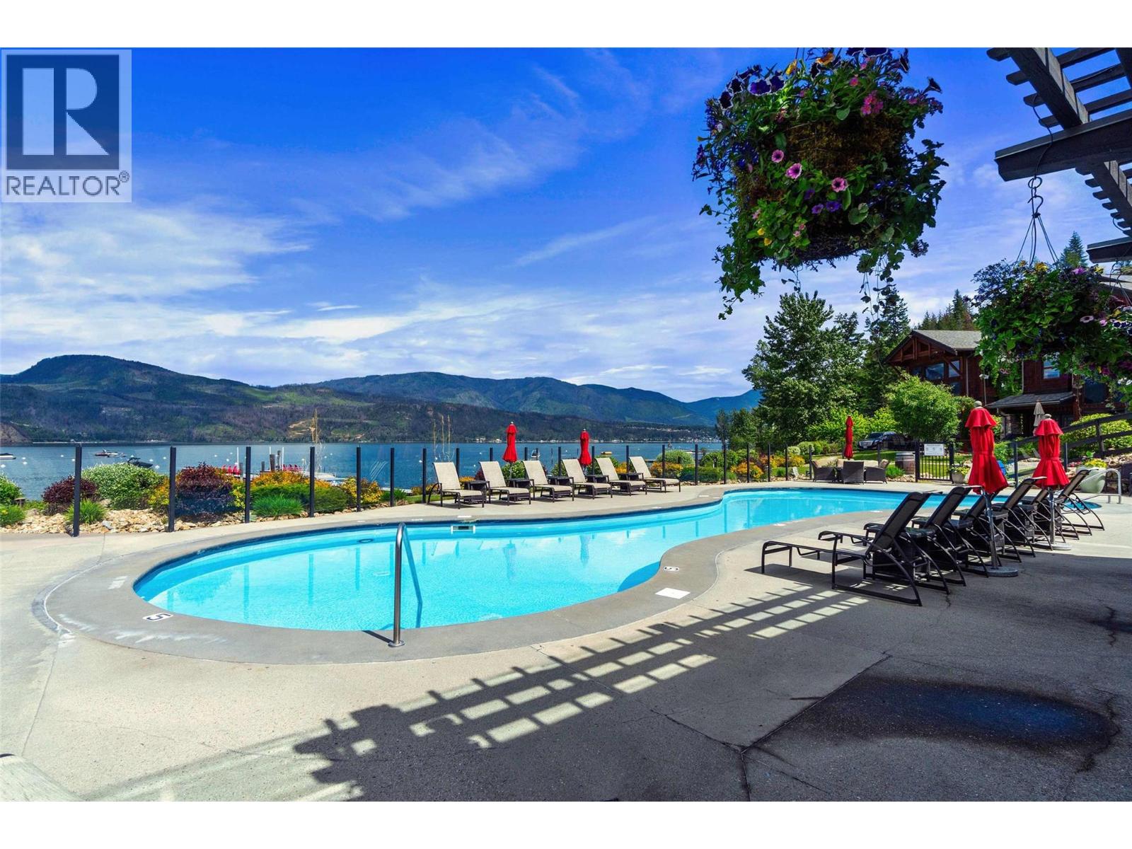 2479 Eagle Bay Road Unit# 14, Blind Bay