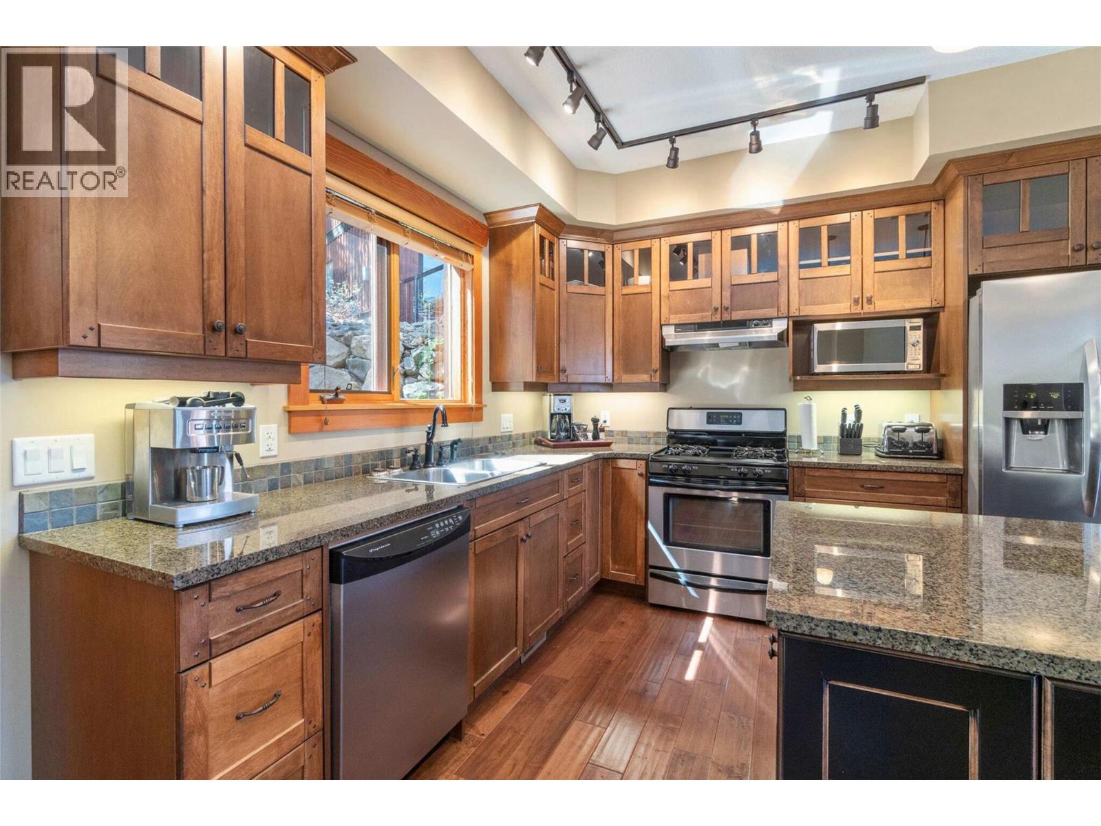 2479 Eagle Bay Road Unit# 14, Blind Bay