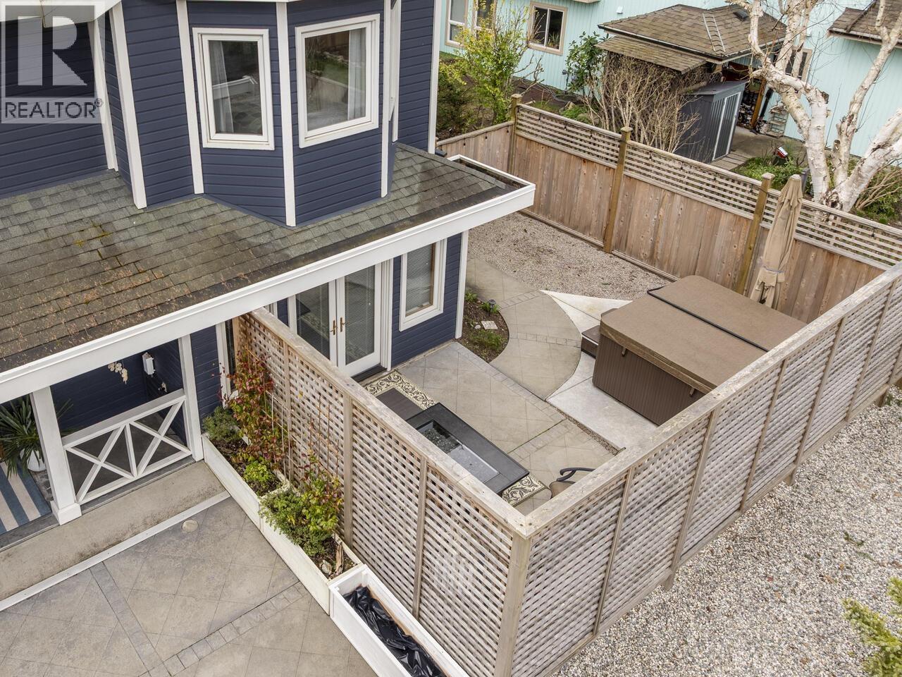 5791 WINDWARD LANE, Sechelt