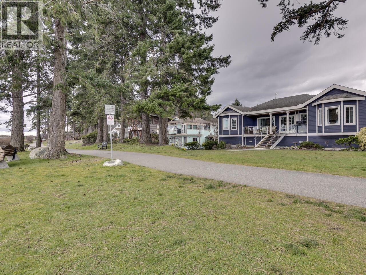 5791 WINDWARD LANE, Sechelt