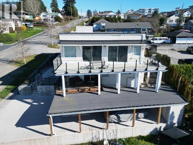 6848 COURTENAY STREET, Powell River