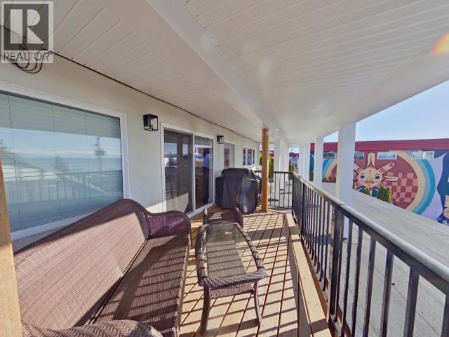 6848 COURTENAY STREET, Powell River