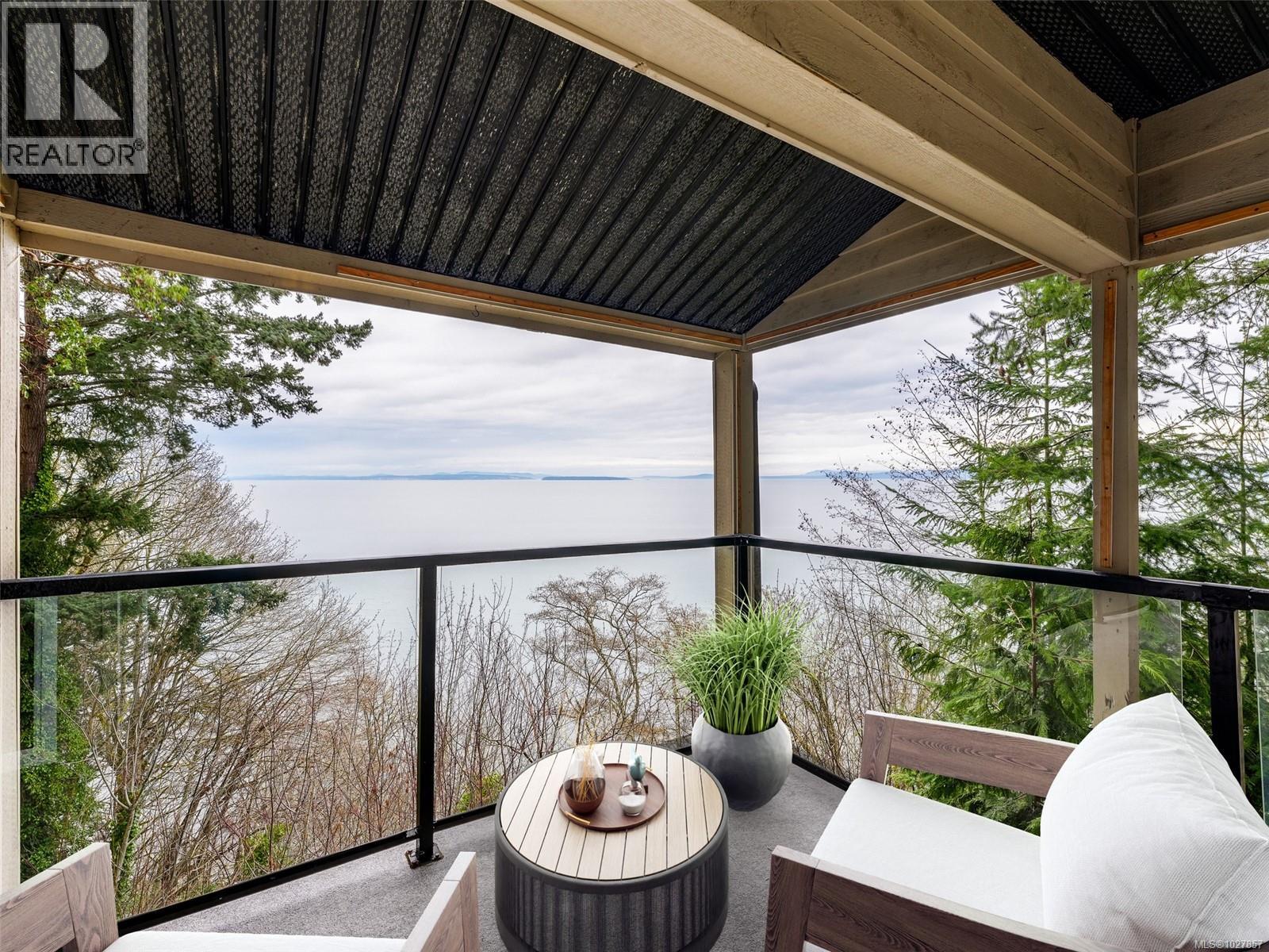 4553 Cordova Bay Rd, Saanich