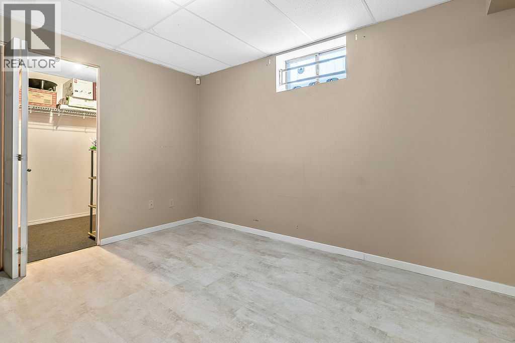 Single Family House for Sale in  Martinwood Road NE Martindale Calgary 