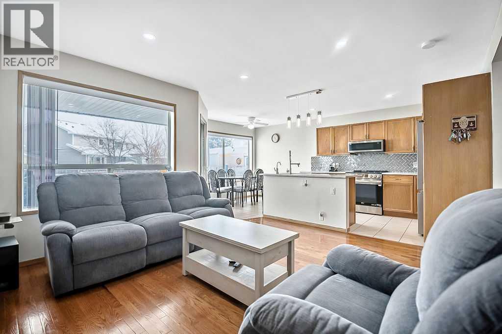 Single Family House for Sale in  Martinwood Road NE Martindale Calgary 