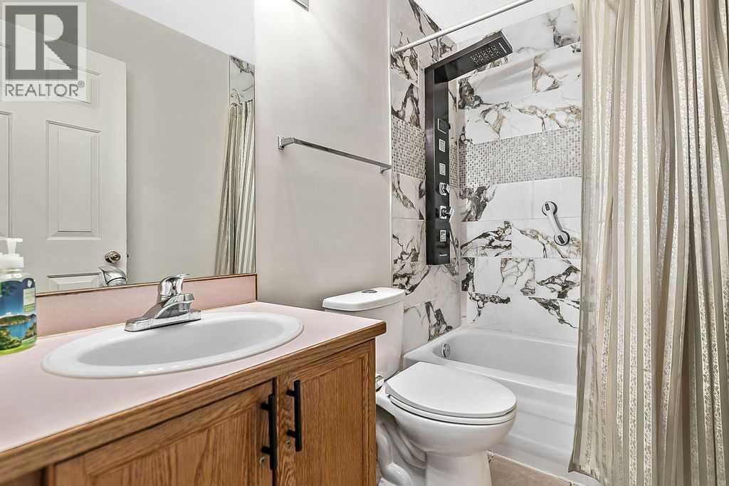 Single Family House for Sale in  Martinwood Road NE Martindale Calgary 