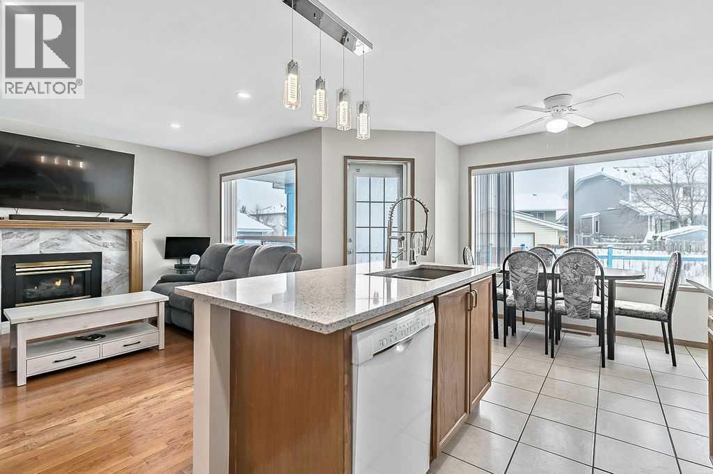 Single Family House for Sale in  Martinwood Road NE Martindale Calgary 