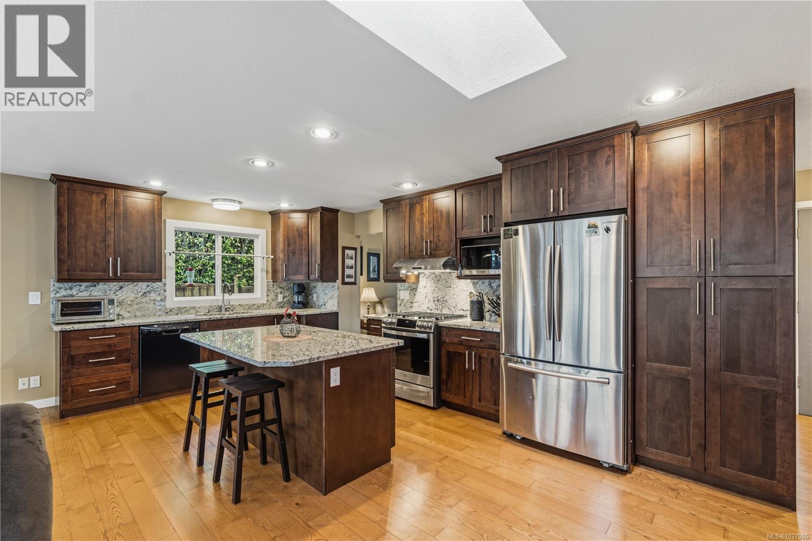 11 Sylvan Cres, Parksville