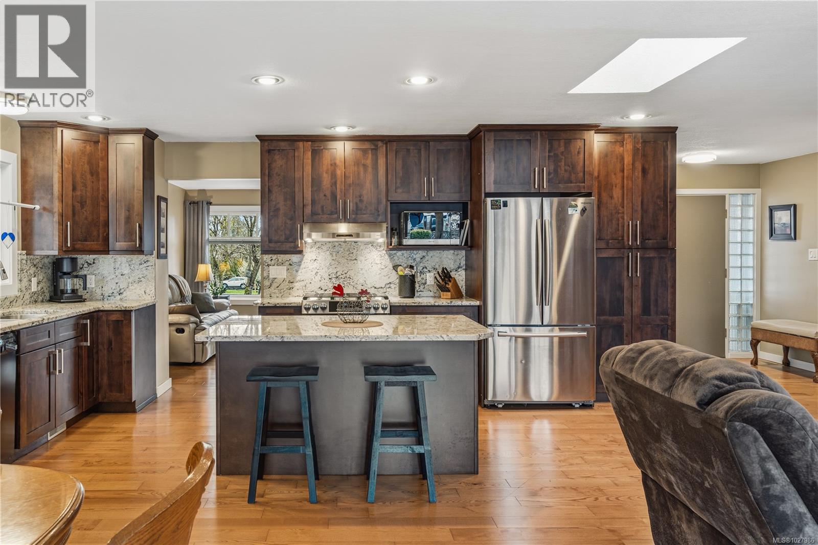 11 Sylvan Cres, Parksville