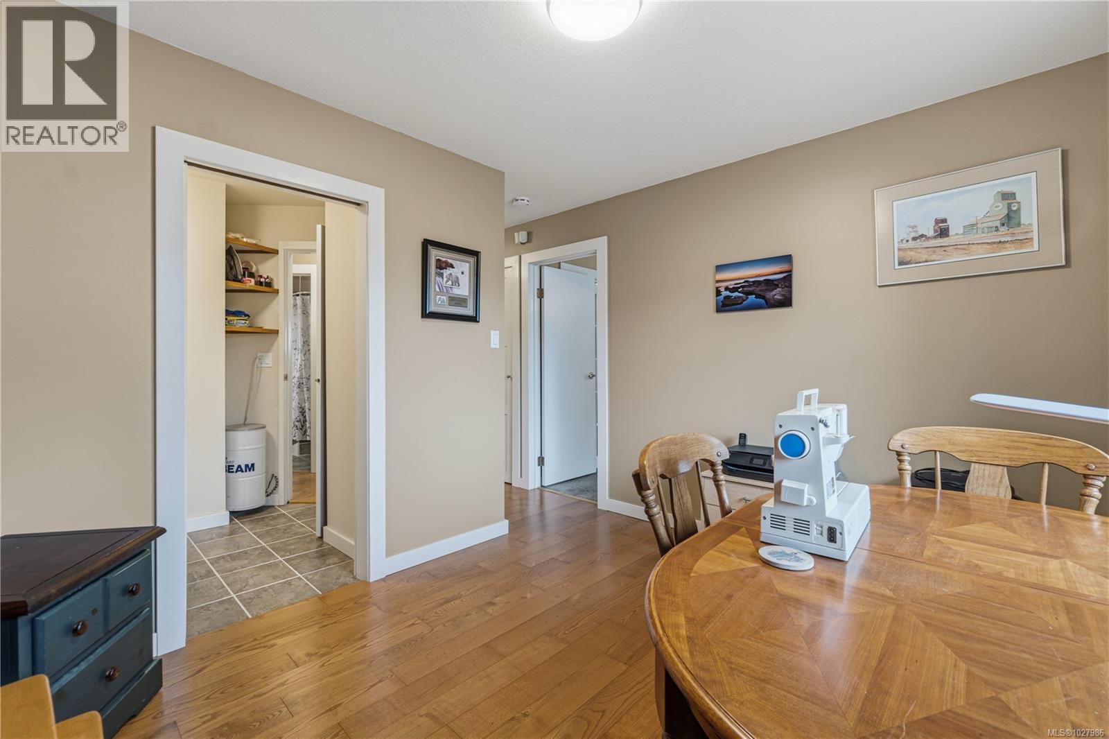 11 Sylvan Cres, Parksville