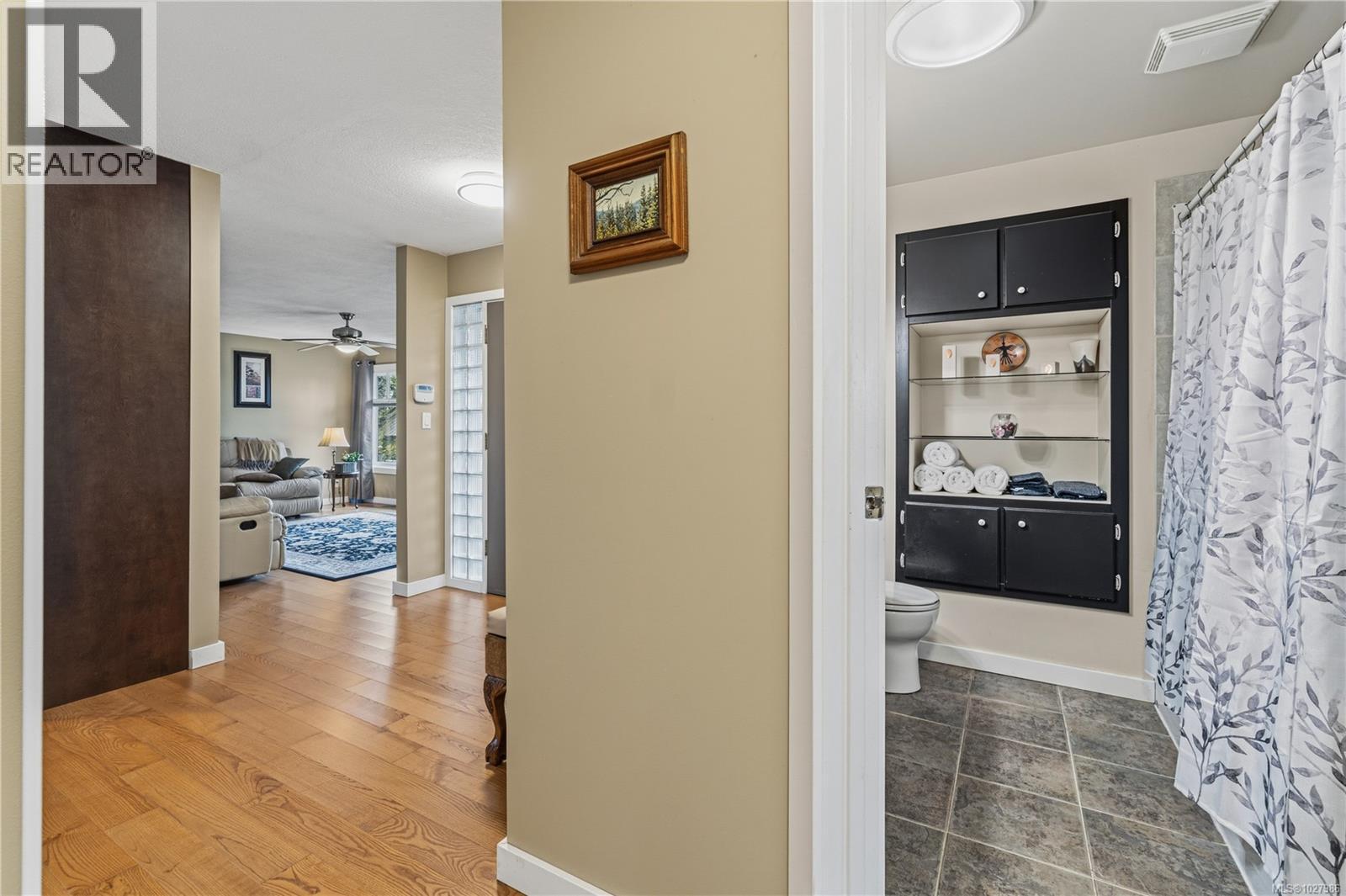 11 Sylvan Cres, Parksville