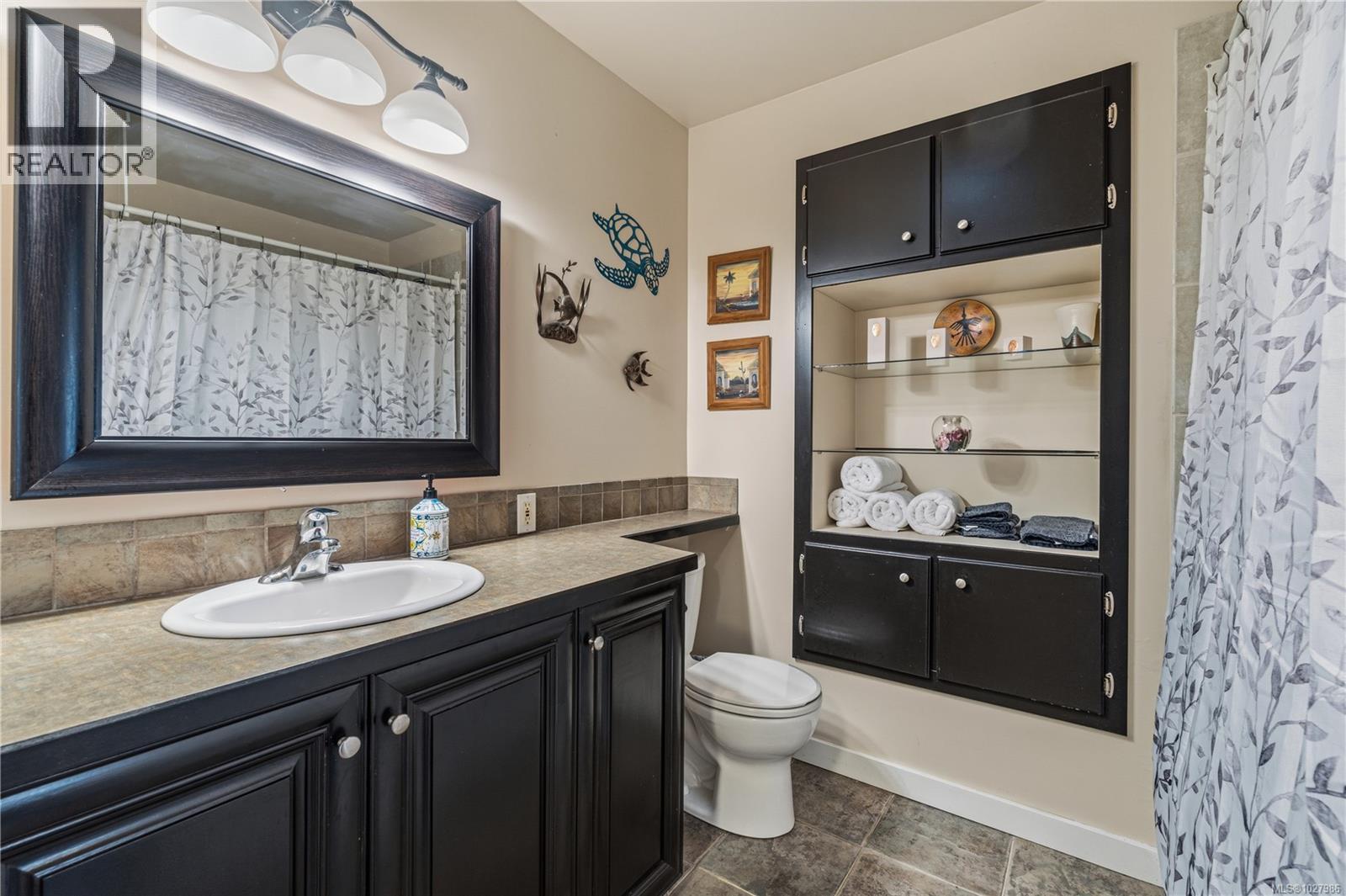 11 Sylvan Cres - 27