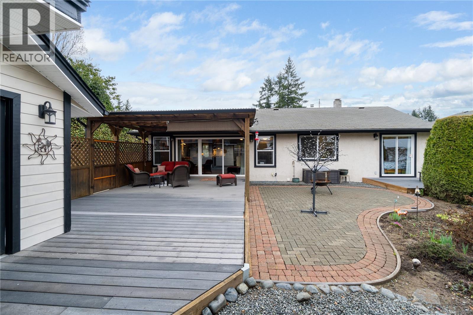 11 Sylvan Cres, Parksville