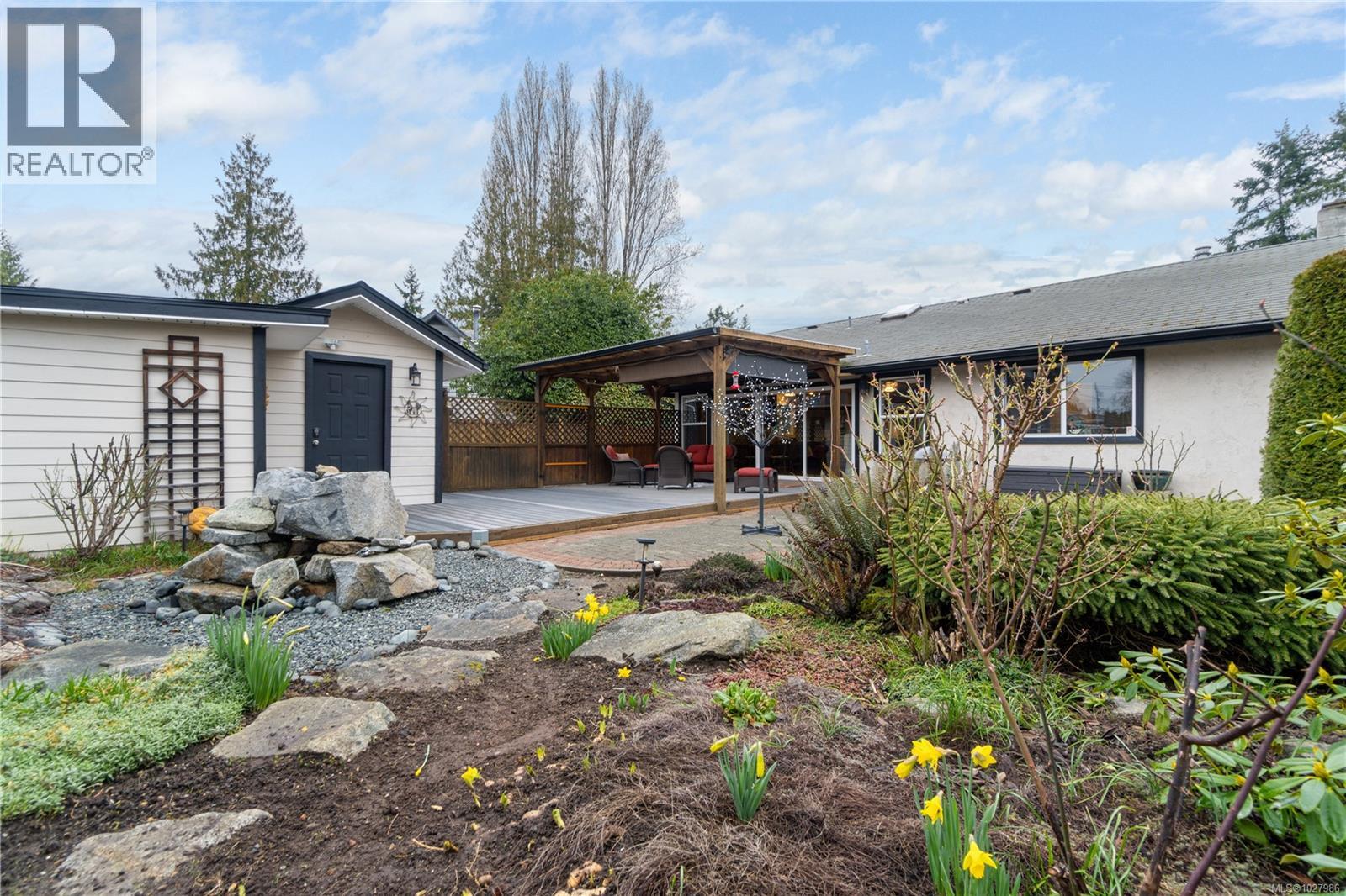 11 Sylvan Cres, Parksville