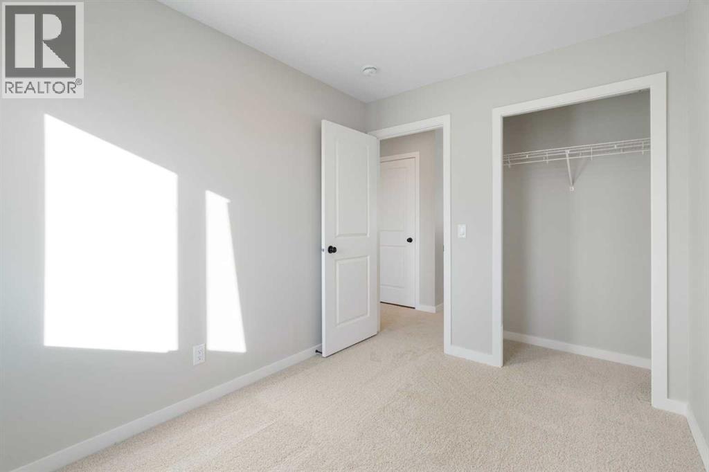 Single Family House for Sale in  Rangeview Drive SE Rangeview Calgary 