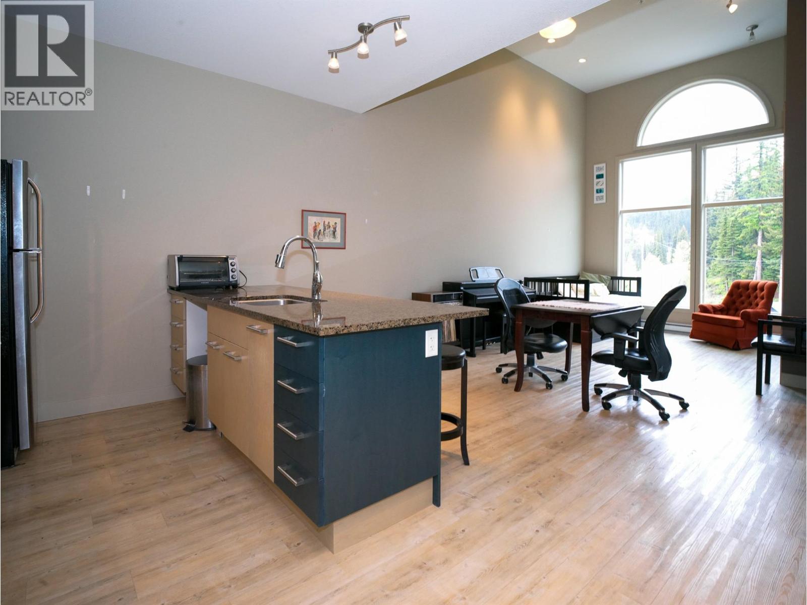 30 Monashee Road Unit# 303, Vernon