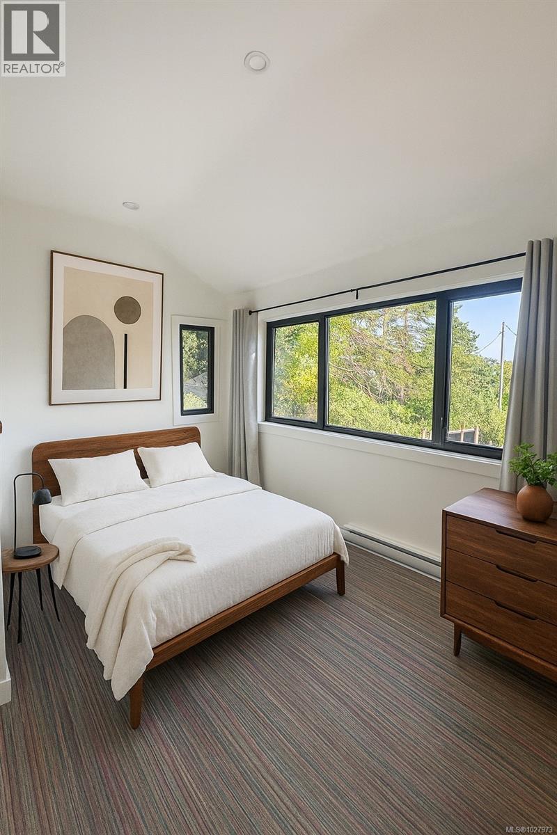 1304 Midden Rd, Comox