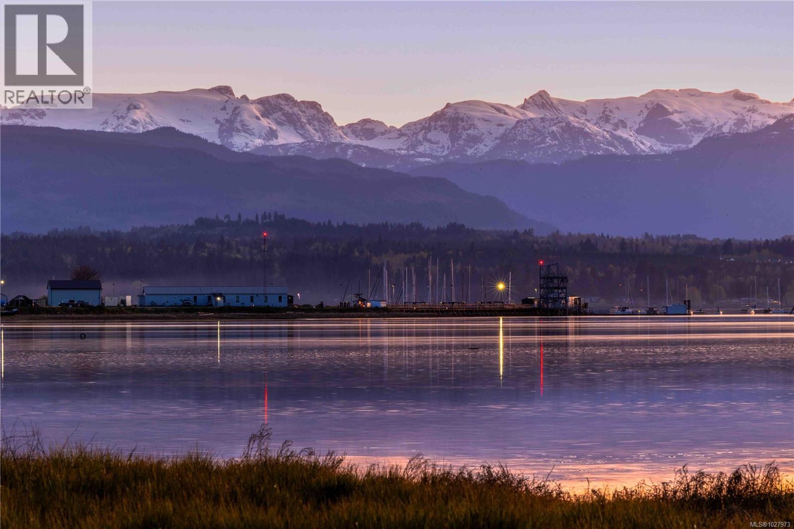 1304 Midden Rd, Comox