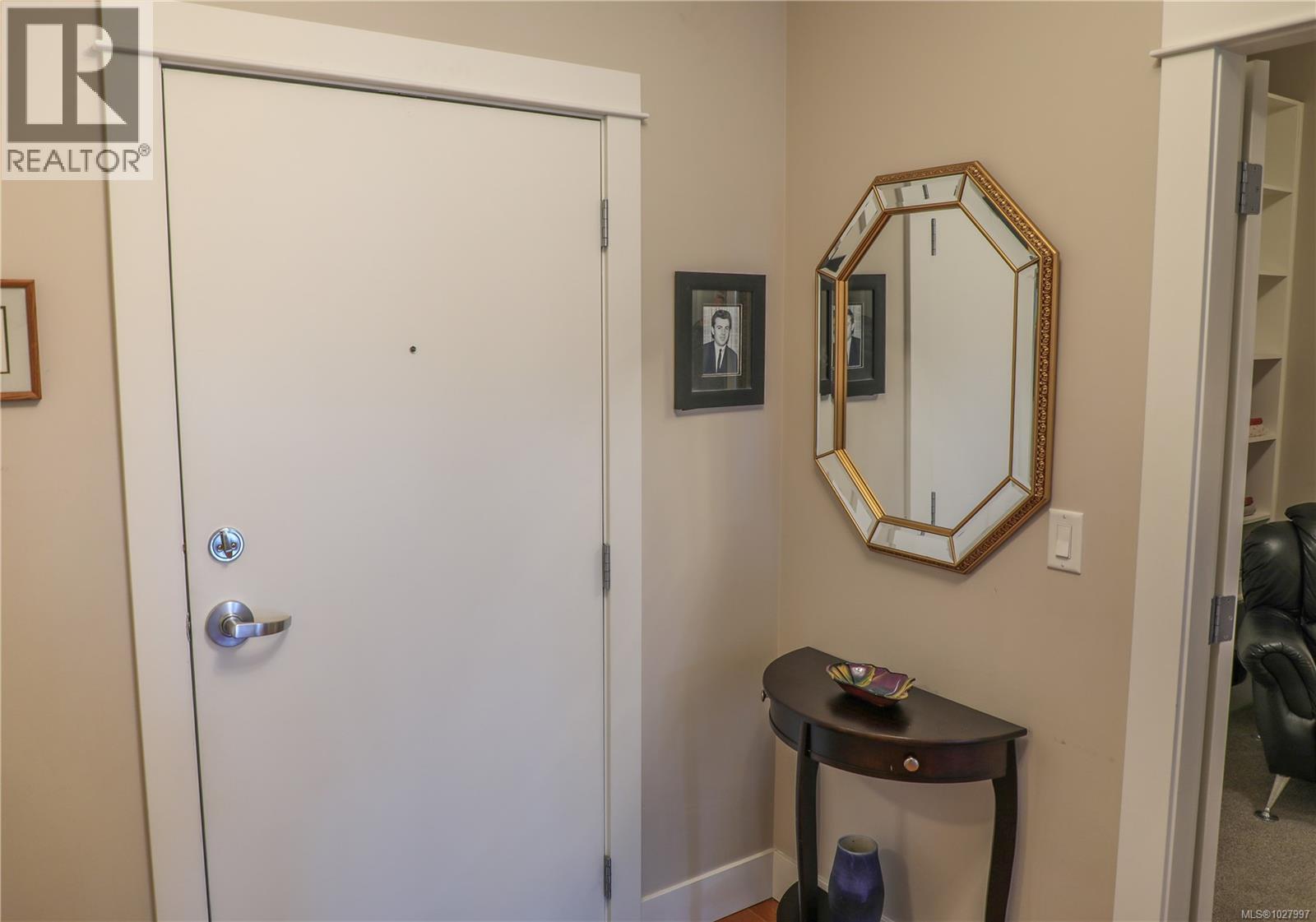 414 6310 McRobb Ave, Nanaimo