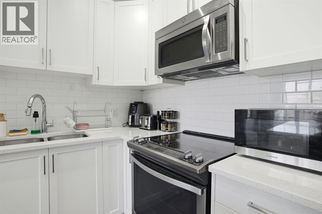 Single Family House Bungalow for Sale in  Evanscrest Gardens NW Evanston Calgary 