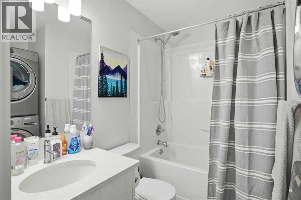 Single Family House Bungalow for Sale in  Evanscrest Gardens NW Evanston Calgary 