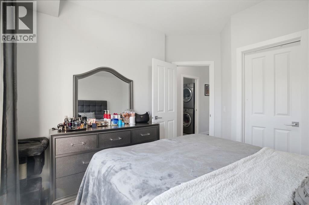 Single Family House Bungalow for Sale in  Evanscrest Gardens NW Evanston Calgary 