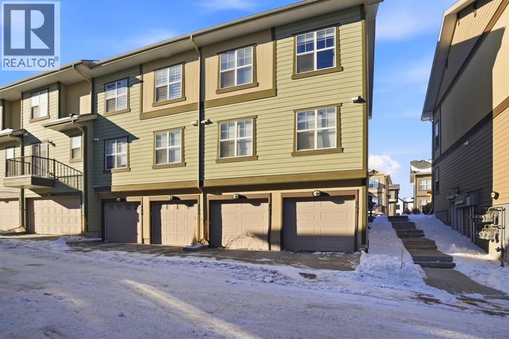 Single Family House Bungalow for Sale in  Evanscrest Gardens NW Evanston Calgary 