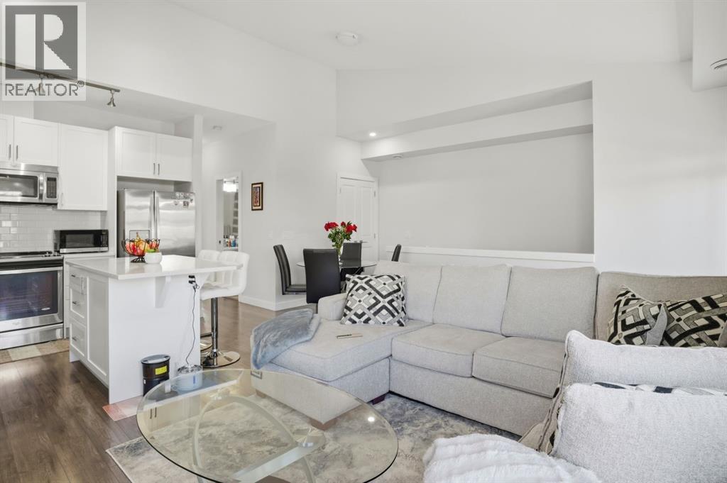 Single Family House Bungalow for Sale in  Evanscrest Gardens NW Evanston Calgary 