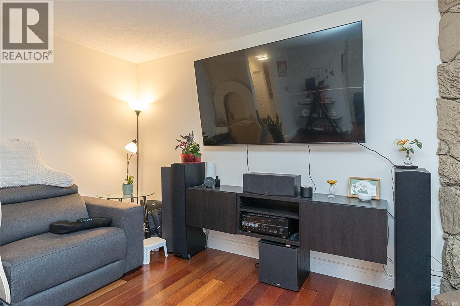 3026 Glen Lake Rd, Langford