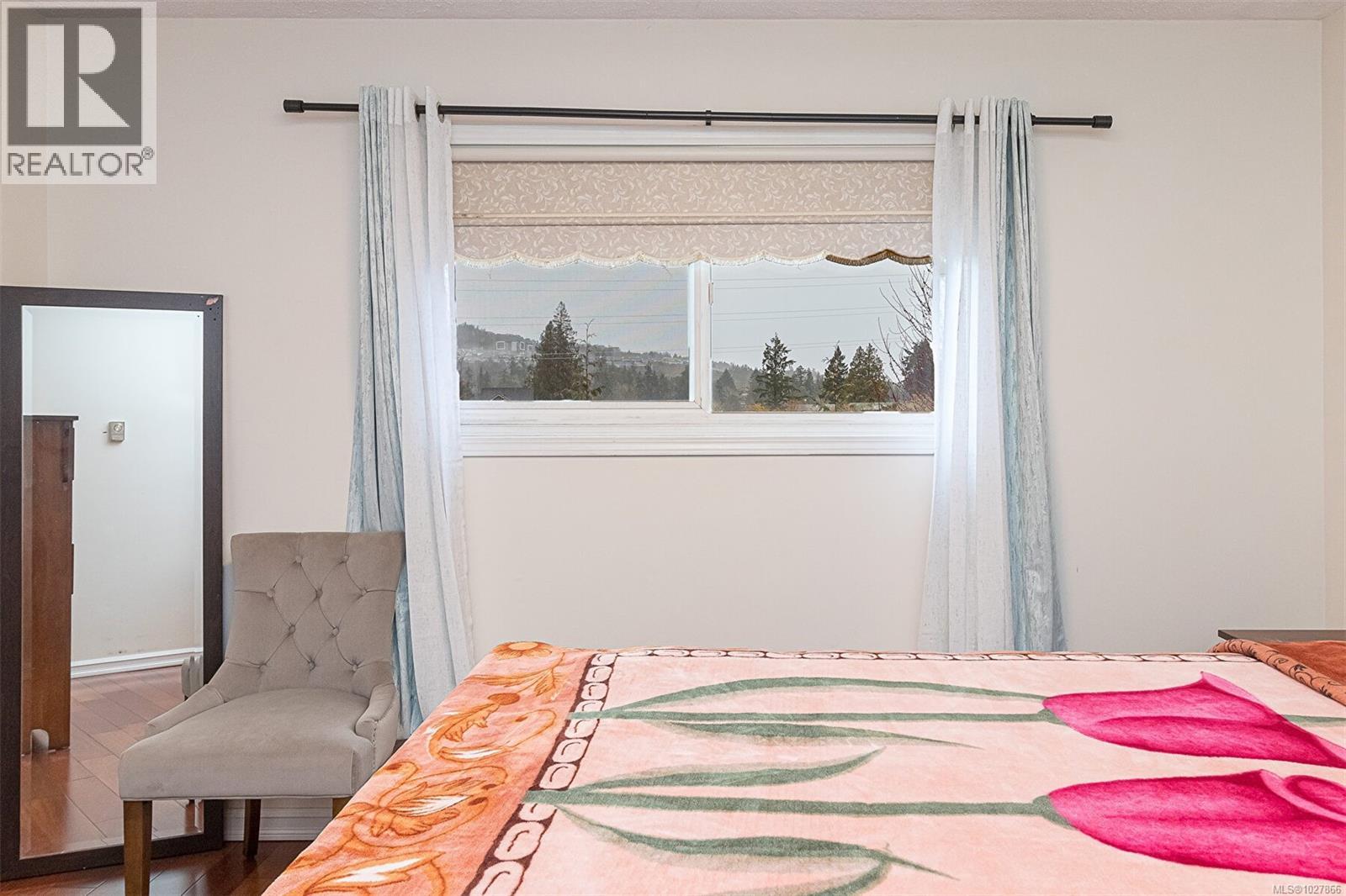 3026 Glen Lake Rd, Langford