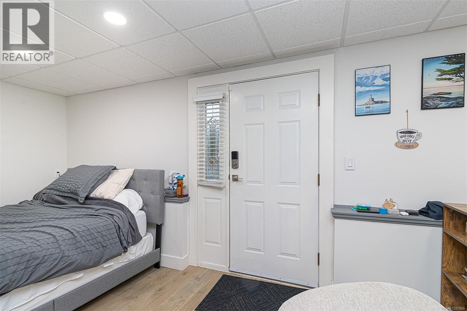 3026 Glen Lake Rd, Langford