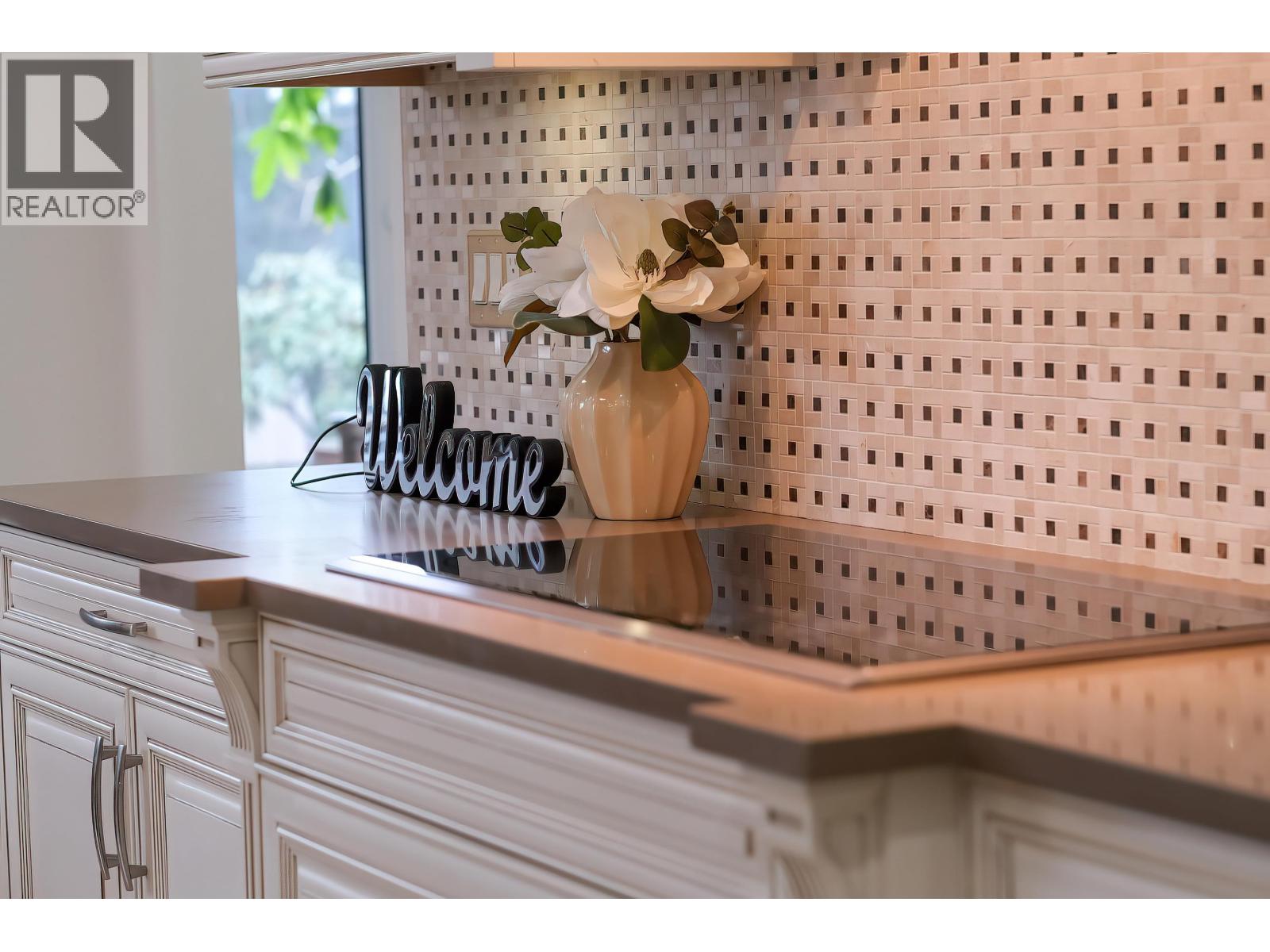 7691 SUNNYDENE Road, Richmond