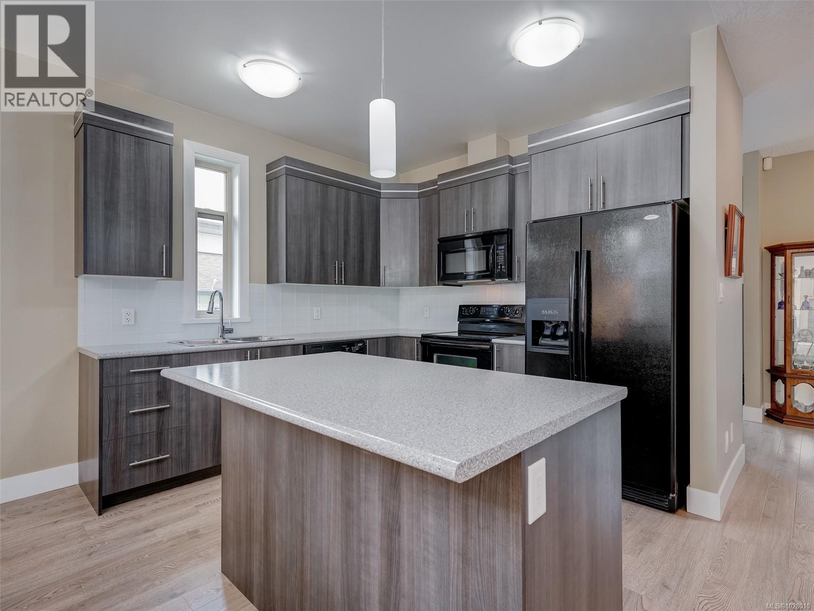 6365 Willowpark Way, Sooke