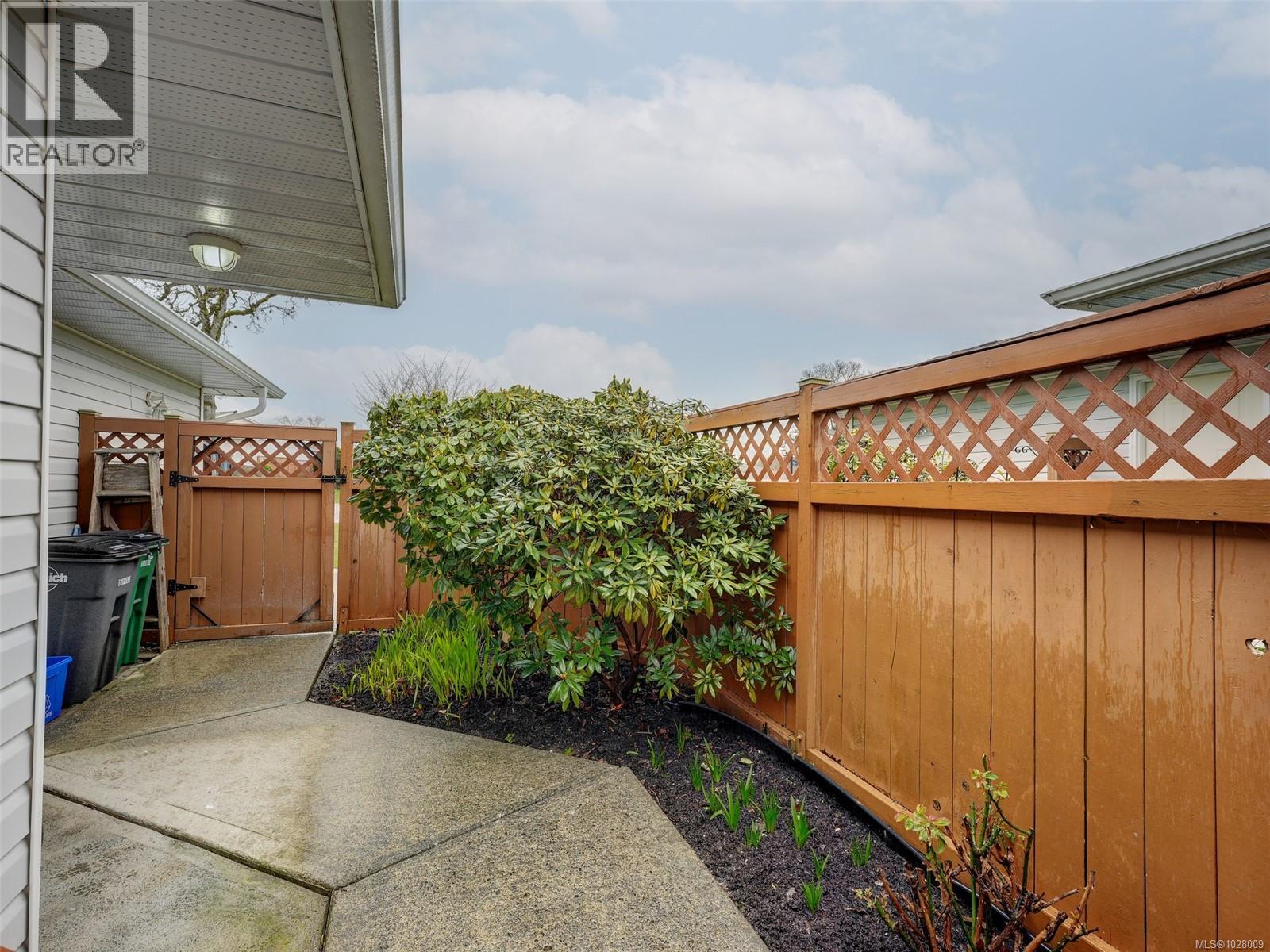 65 4125 Interurban Rd, Saanich
