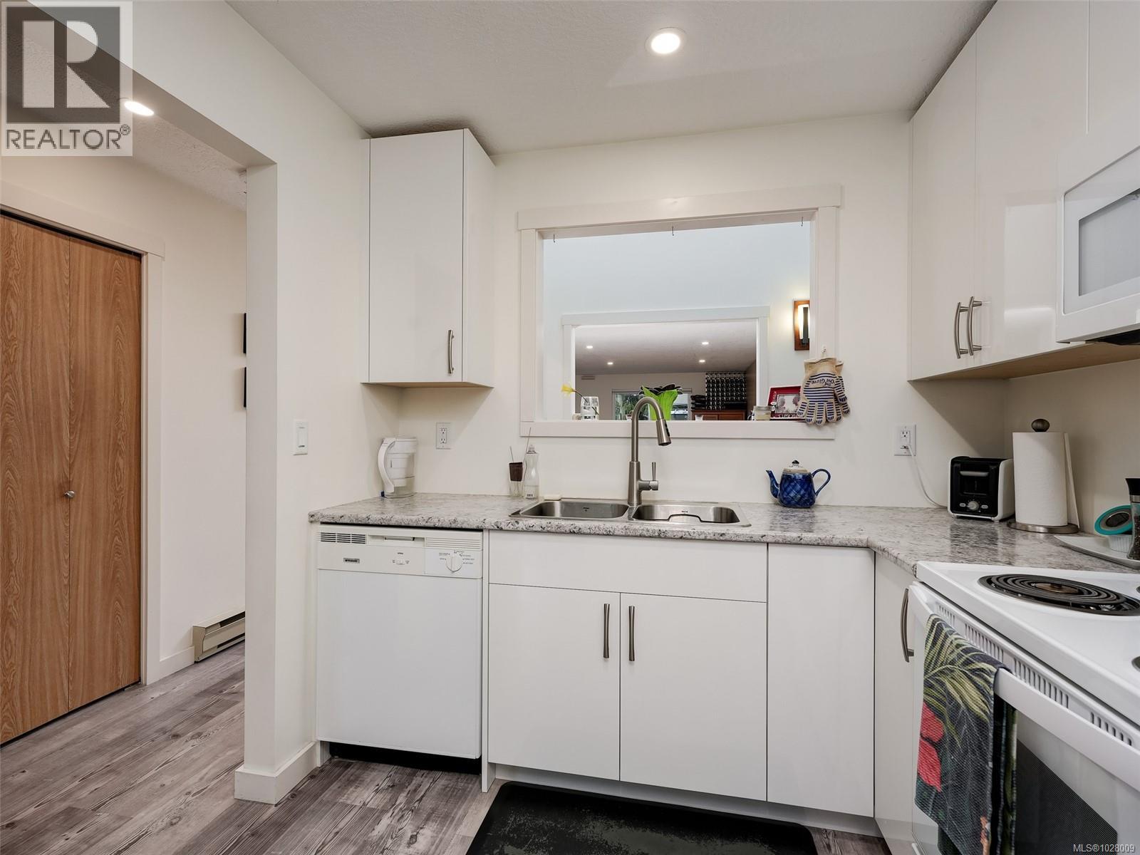 65 4125 Interurban Rd, Saanich