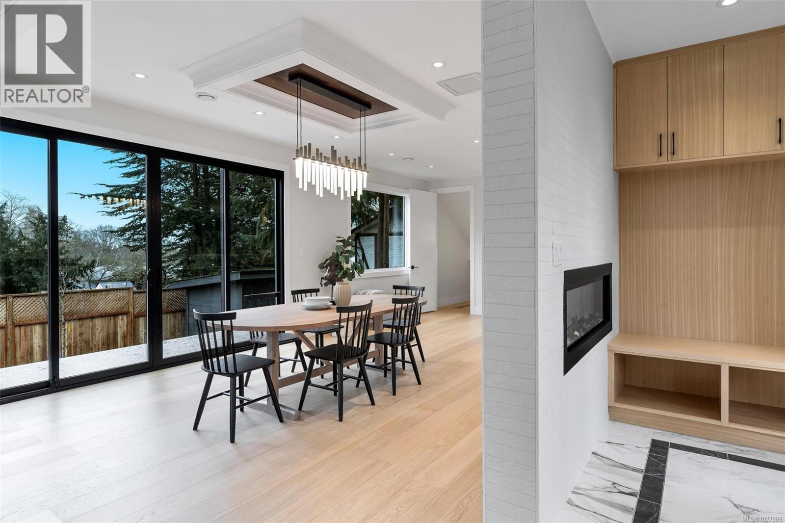 1750 Lyman Duff Lane, Victoria