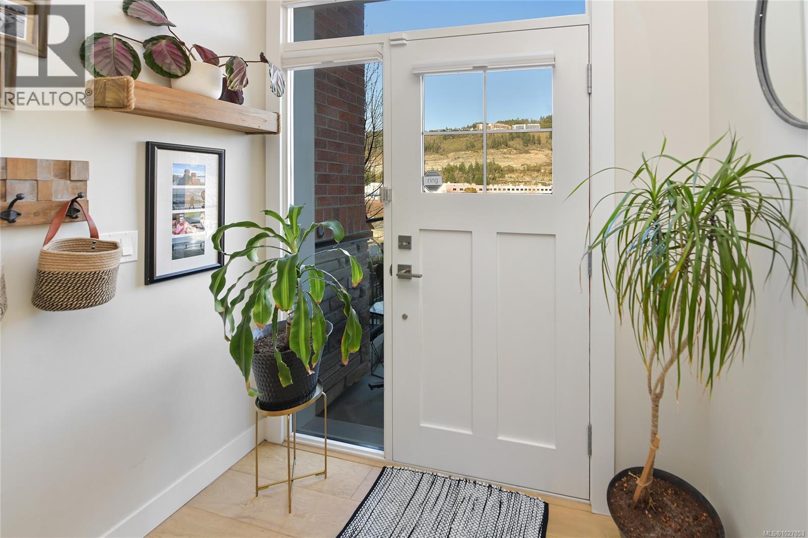 2844 Turnstyle Cres, Langford