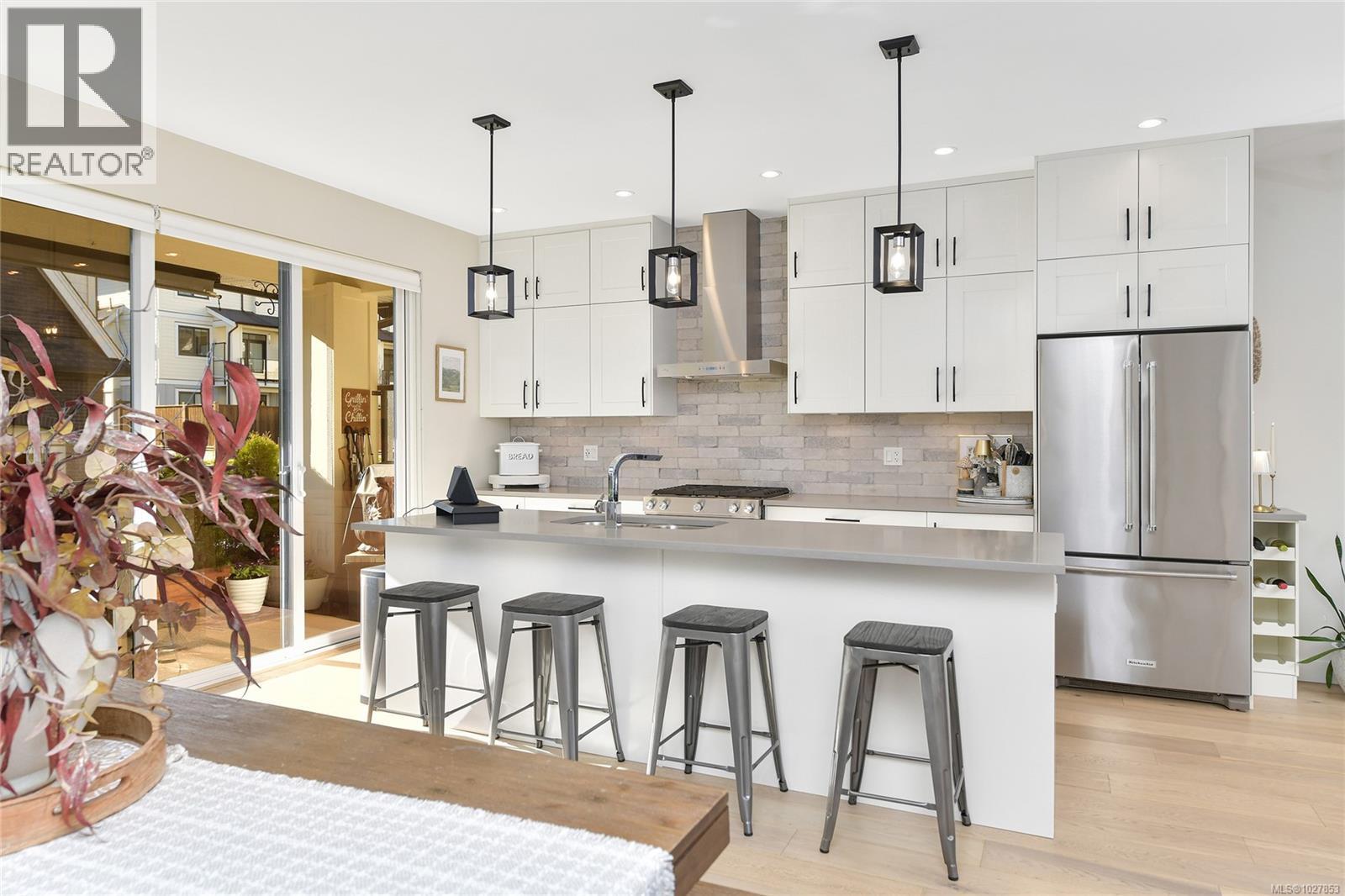 2844 Turnstyle Cres, Langford