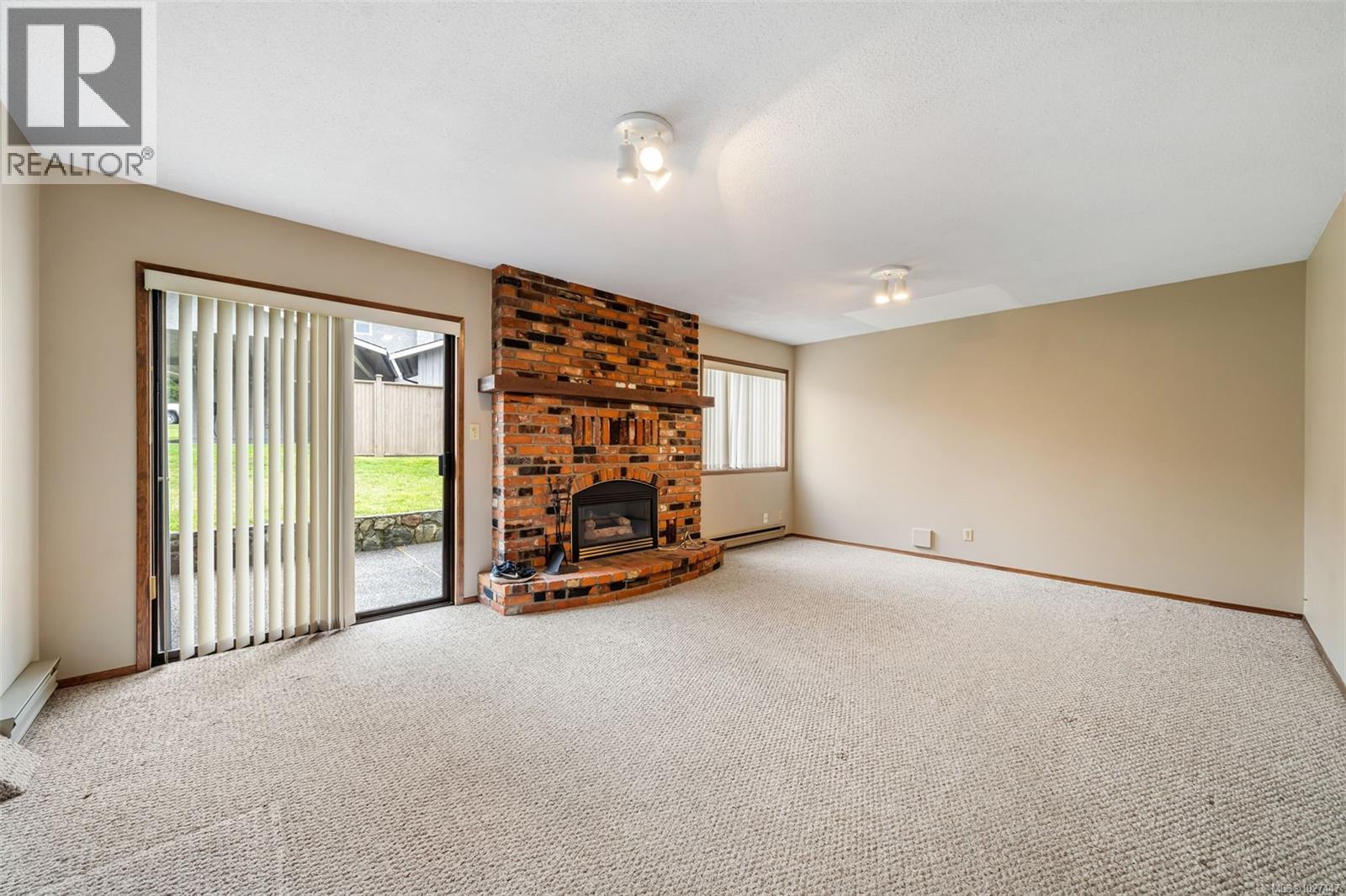 4219 Keewatin Pl, Saanich